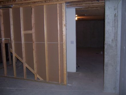 basement02[1].jpg